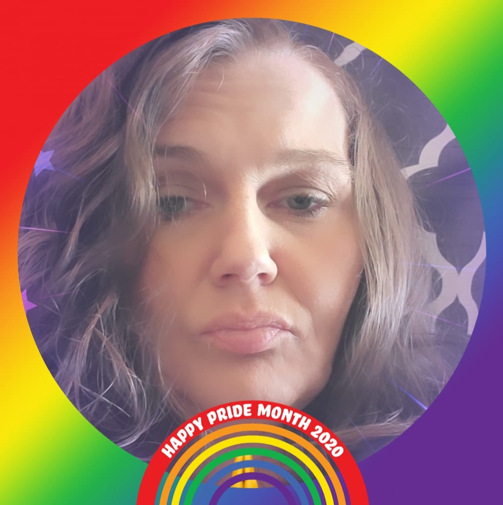 Meet your Posher, Angie